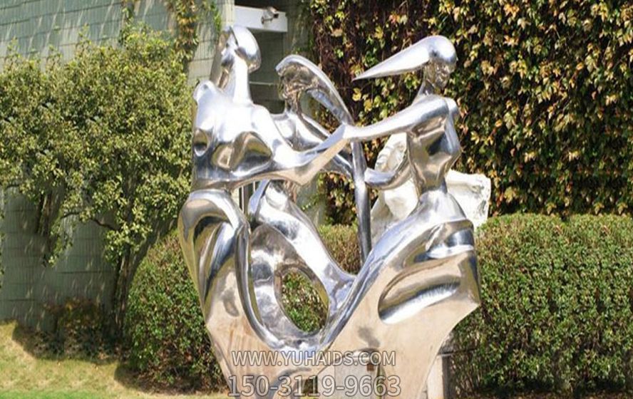 小区广场摆放抽象镜面跳舞女孩不锈钢博鱼网页版