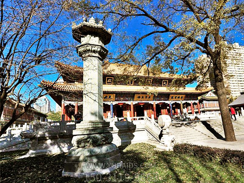 景区古建筑门口摆放佛教大理石经幢博鱼网页版