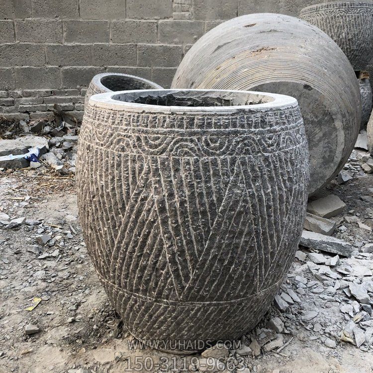 自然石石雕水缸博鱼网页版