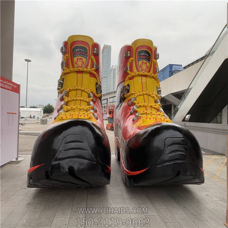 玻璃钢大型彩绘景观靴子博鱼网页版