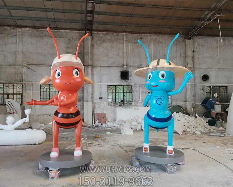 玻璃钢卡通蚂蚁公仔商场室内装饰摆件博鱼网页版