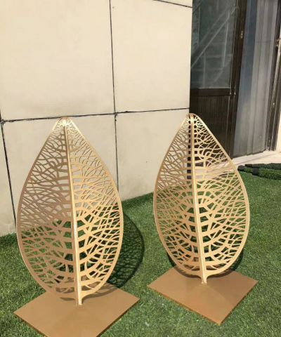 园林景观不锈钢镂空树叶博鱼网页版