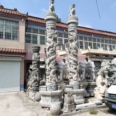 盘龙柱，花岗岩高浮雕龙柱子