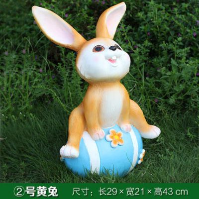 兔子博鱼网页版-小区装饰一只玩耍的玻璃钢兔子博鱼网页版