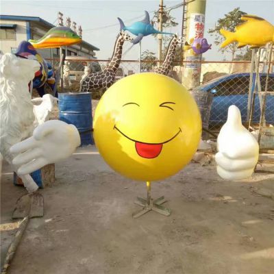 游乐园摆放玻璃钢喷漆笑脸表情博鱼网页版