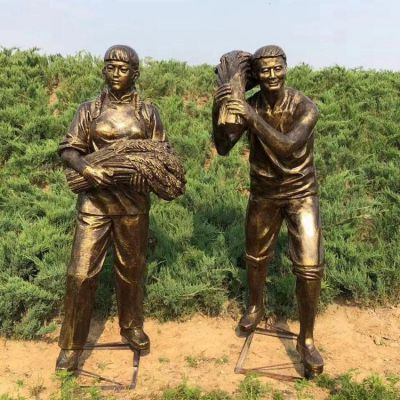  民俗户外街道玻璃钢仿铜丰收的人物博鱼网页版