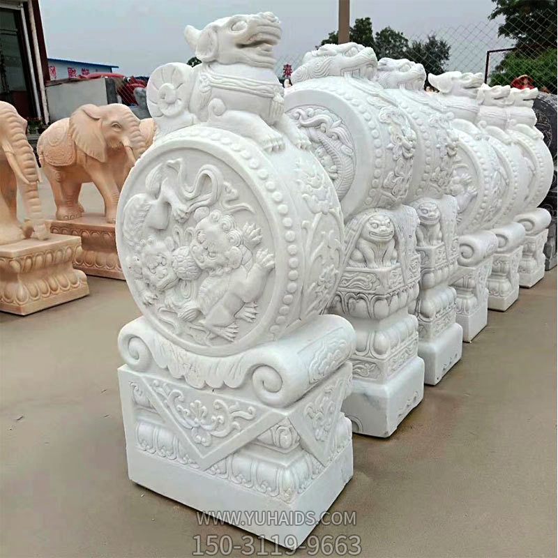 景区建筑门口摆放汉白玉浮雕神兽抱鼓石摆件博鱼网页版