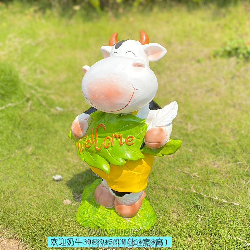 商业街一只拿标识语的玻璃钢彩绘牛博鱼网页版
