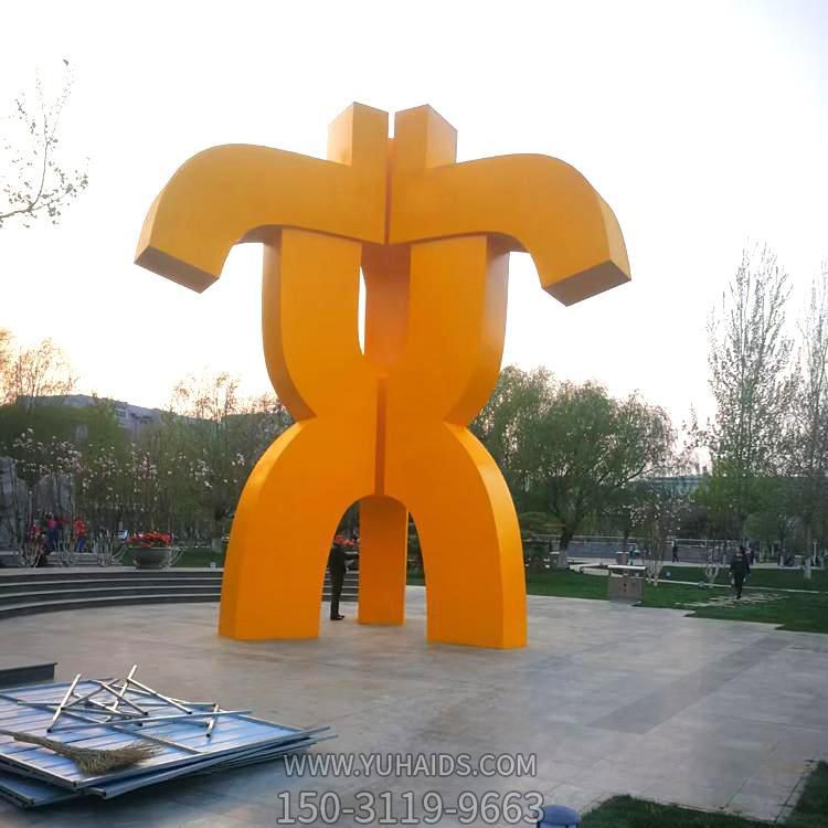 广场摆放大型不锈钢景观标识博鱼网页版