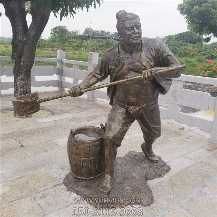 景点户外玻璃钢仿铜农耕文化施肥人物小品博鱼网页版