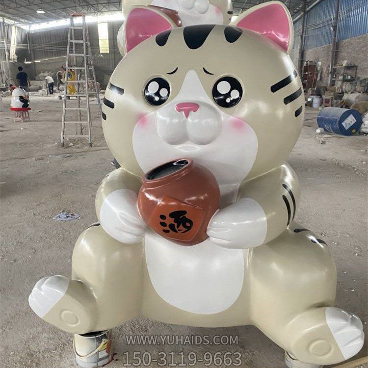 商店摆放玻璃钢卡通猫拿酒公仔小品博鱼网页版