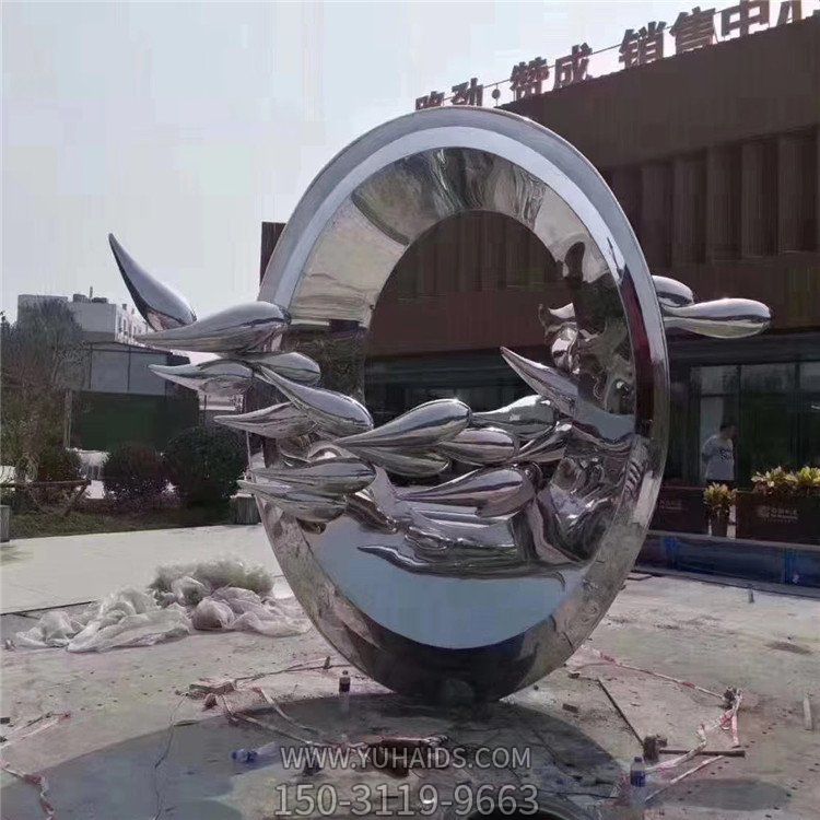 广场装饰摆放不锈钢镜面抽象圆环鱼群景观博鱼网页版