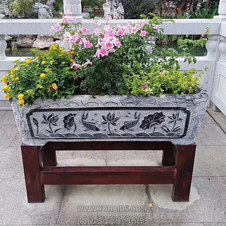 用青石石槽做花盆博鱼网页版
