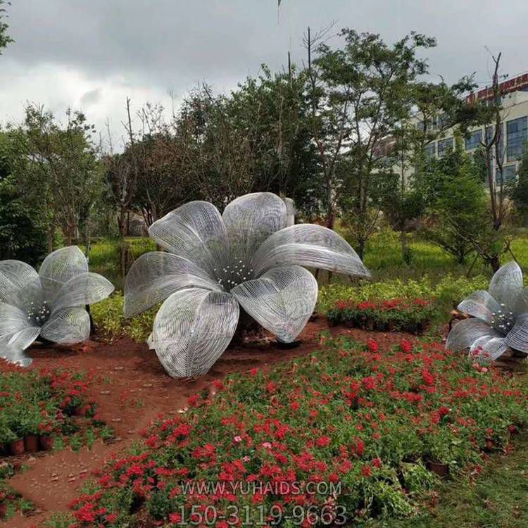 小区花园摆放不锈钢拉丝花朵景观博鱼网页版