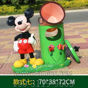 公园一只爱护环境的玻璃钢米老鼠博鱼网页版