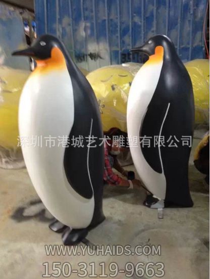 游乐园玻璃钢彩绘可爱的两只企鹅博鱼网页版