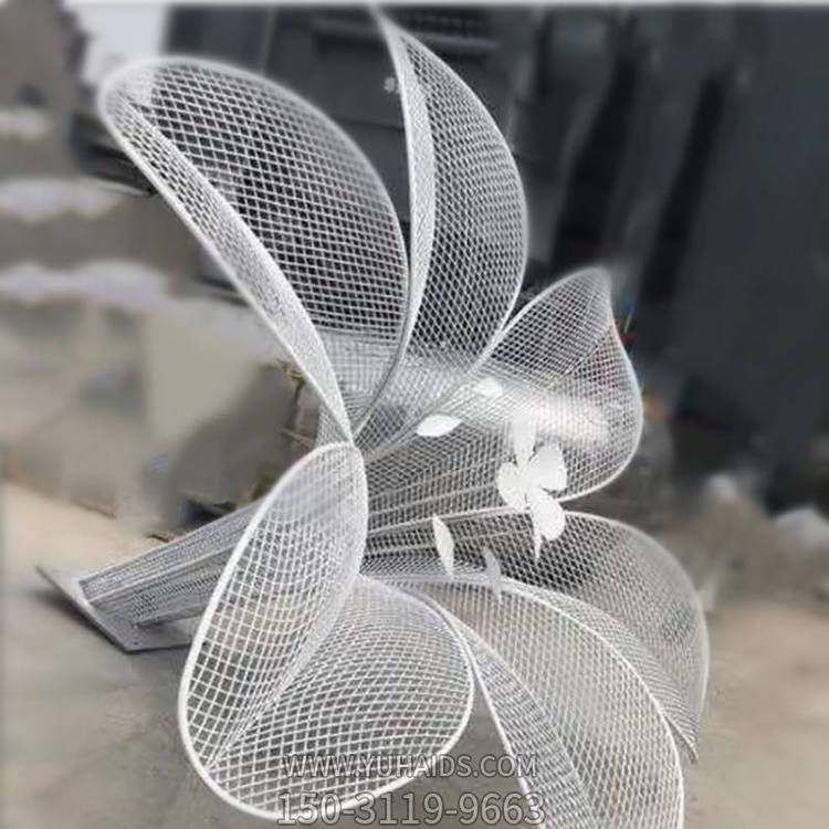 不锈钢镂空创意花朵博鱼网页版摆件