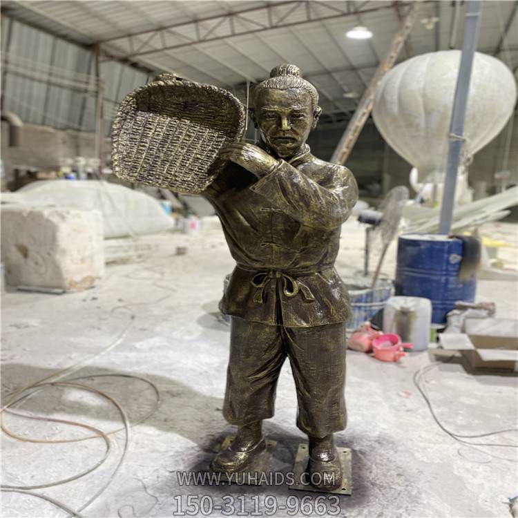 晒谷场情景玻璃钢仿铜人物博鱼网页版