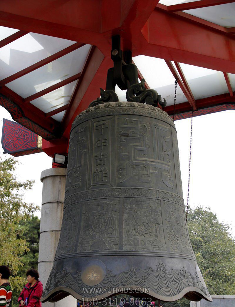 广场千年吉祥铜钟博鱼网页版