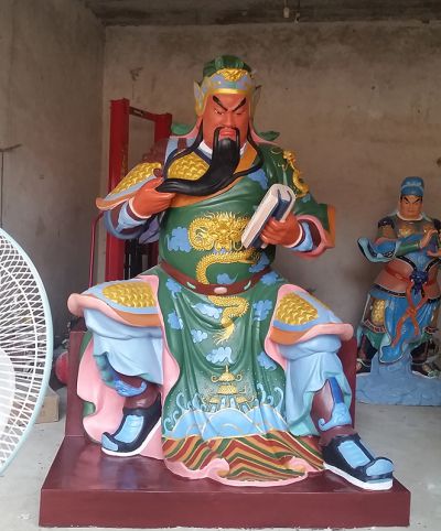 玻璃钢彩绘大型景区景观关公博鱼网页版