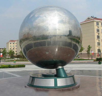 广场不锈钢镜面铁艺圆形地球仪博鱼网页版