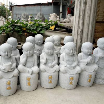 砂岩浮雕小沙弥禅坐佛像景区寺院博鱼网页版摆件