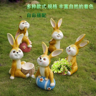 别墅摆放五只卡通黄色玻璃钢兔子博鱼网页版