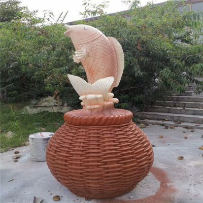 鲤鱼跃水玻璃钢景观博鱼网页版
