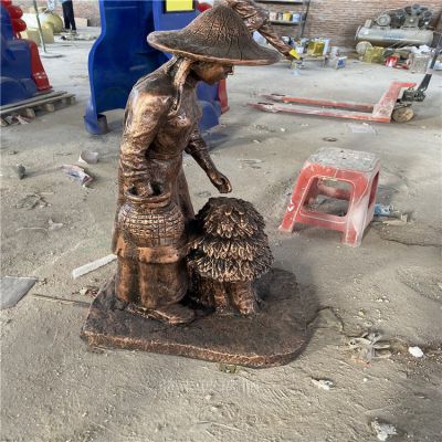 公园摆放玻璃钢仿铜民俗人物小品博鱼网页版 