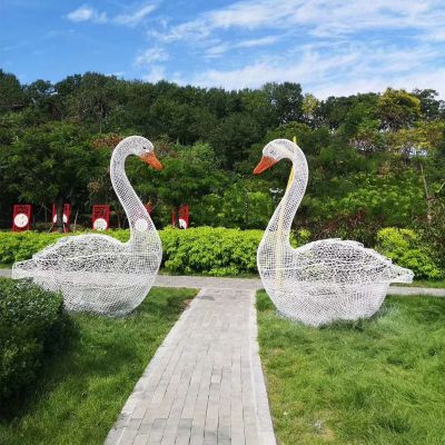 花园不锈钢镂空童趣天鹅博鱼网页版