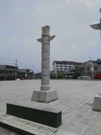 大型广场石雕龙柱华表雕刻