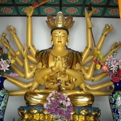 大型观音菩萨博鱼网页版 寺庙景区大型玻璃钢彩绘喷金博鱼网页版