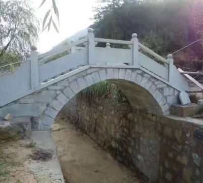 景点户外造景摆放青石栏板小石拱桥园林博鱼网页版