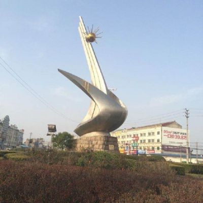 户外广场大型不锈钢镜面园林景观摆件