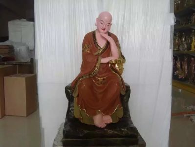 十八罗汉博鱼网页版-玻璃钢彩绘寺庙拖着下巴的十八罗汉博鱼网页版