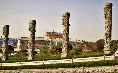 城市景点广场摆放仿古青石龙柱博鱼网页版