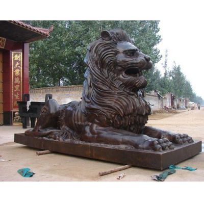 酒店事业单位门口摆放大型玻璃钢仿铜西洋卧狮博鱼网页版