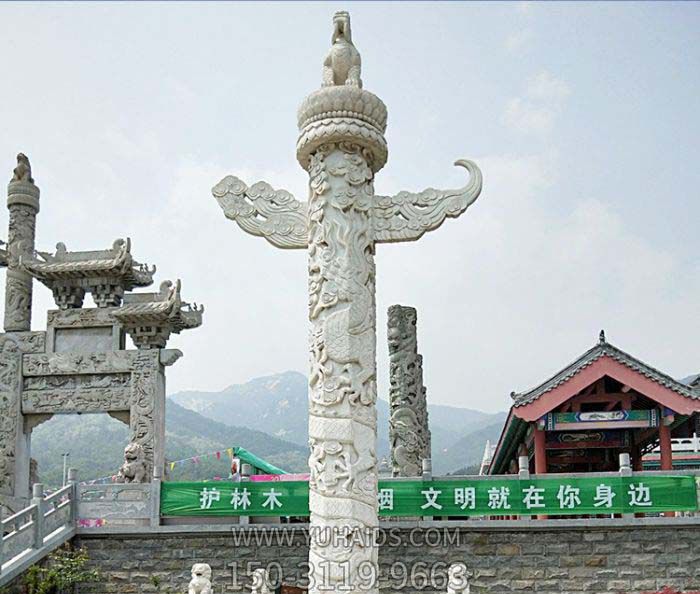 广场景观大理石华表龙纹石雕博鱼网页版