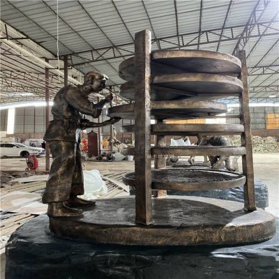 古代仿铜人物博鱼网页版 玻璃钢民俗小品人像博鱼网页版 广场情景人物摆件