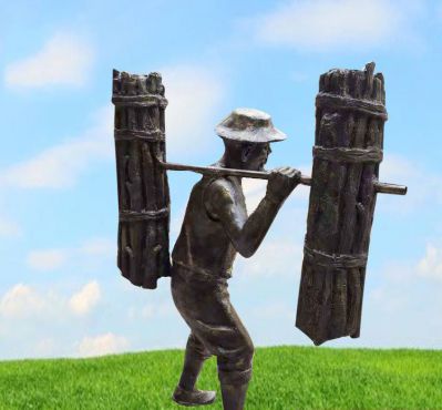 古代铜雕乡村挑柴的老人博鱼网页版、