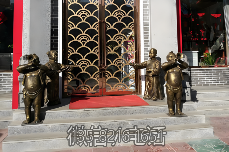 吹唢呐酒店婚庆门口迎宾孩童摆件吹奏博鱼网页版