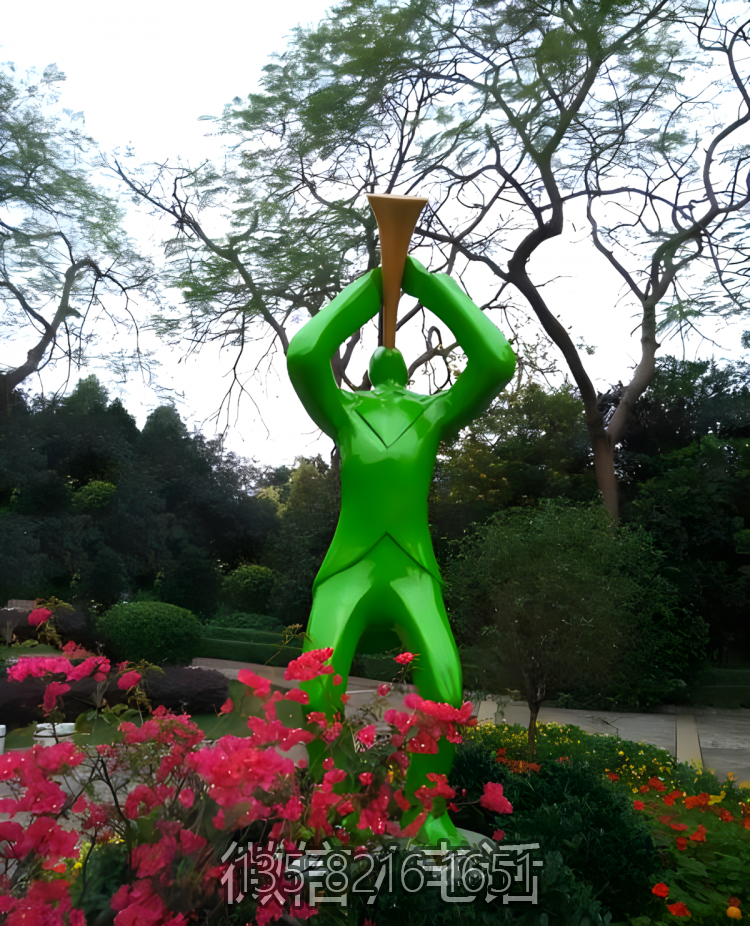 花园景观装饰摆件玻璃钢吹唢呐的抽象人物博鱼网页版