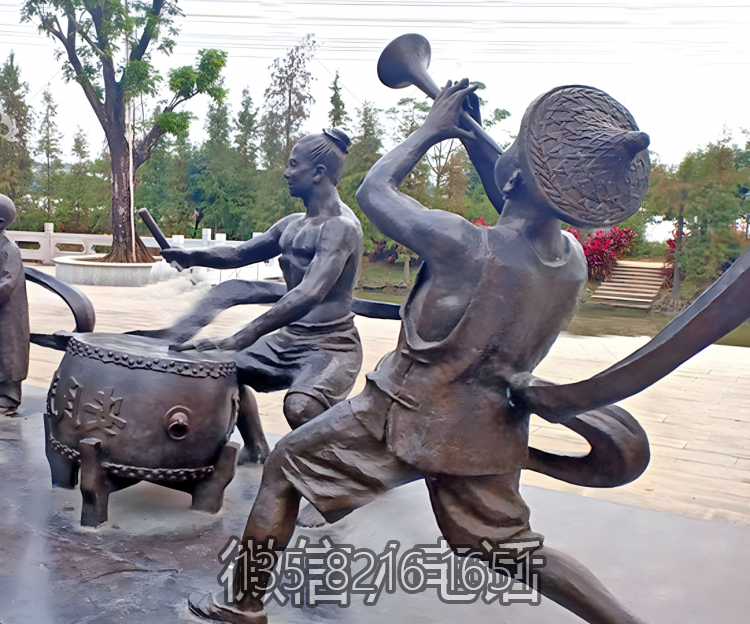 园林景观玻璃钢仿铜扭秧歌打鼓的民俗文化人物博鱼网页版