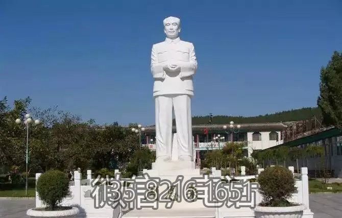 城市广场汉白玉大理石雕刻周总理雕像