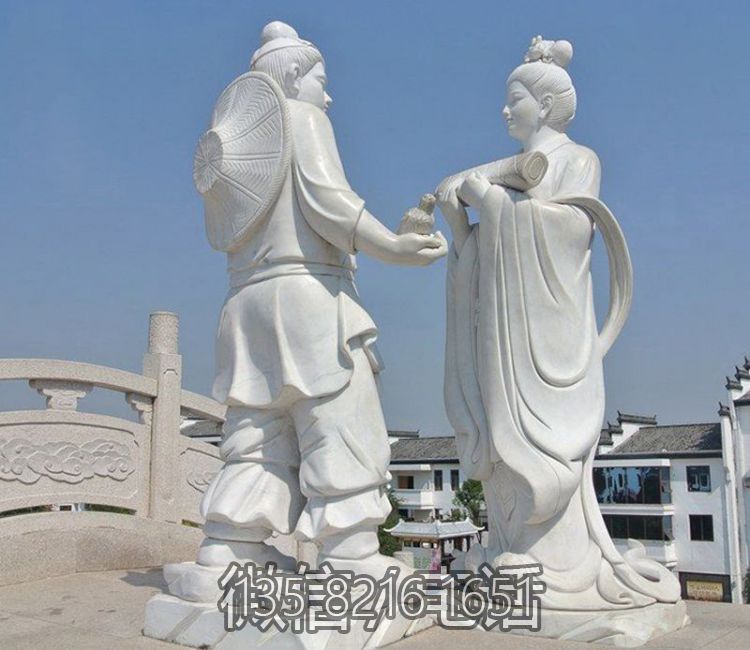 花园广场摆放汉白玉古代人物牛郎织女石雕博鱼网页版