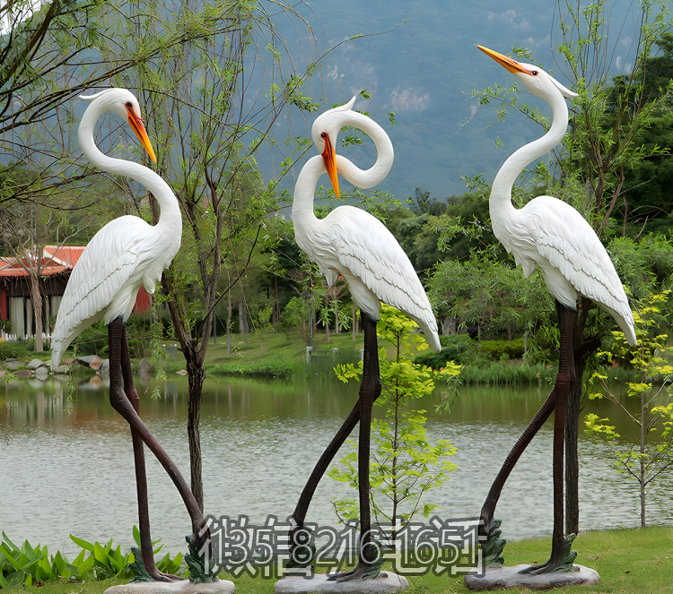 湖边装饰品摆件玻璃钢仿真组合小品动物景观白鹭博鱼网页版