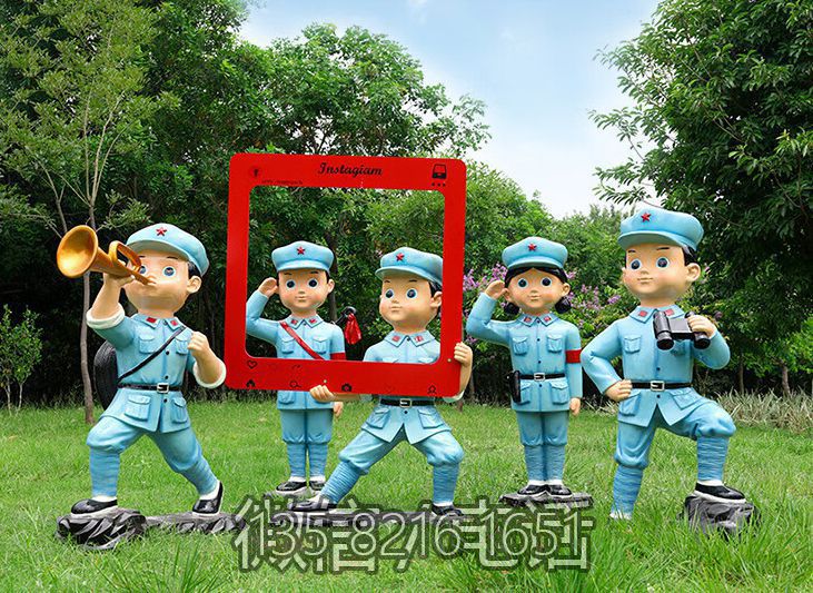 创意玻璃钢卡通八路军人物博鱼网页版