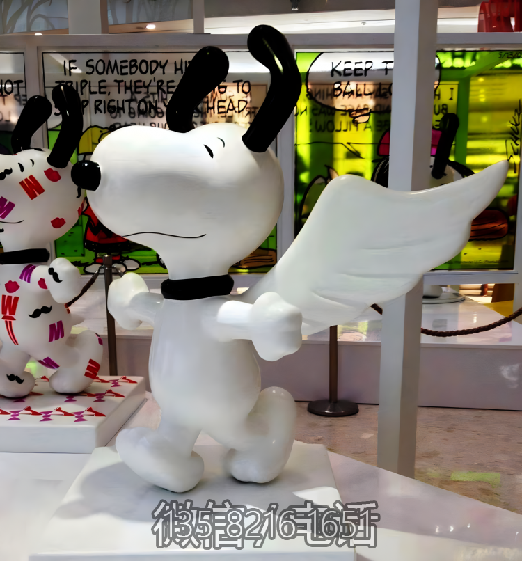 定制玻璃钢卡通动物景观商店装饰创意带翅膀的Snoopy博鱼网页版