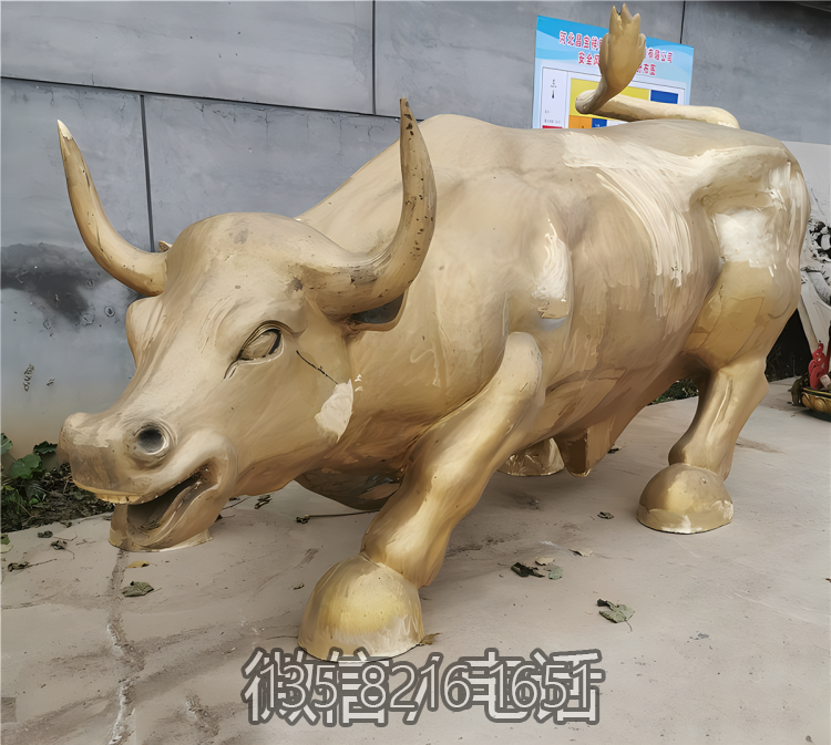 定制玻璃钢铸铜大型户外广场落地摆件动物景观华尔街牛博鱼网页版