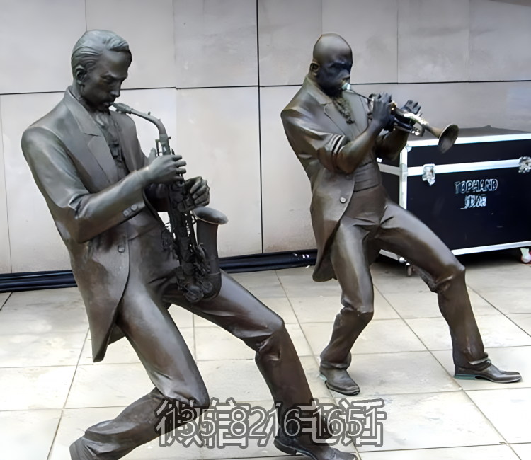 吹奏萨克斯广场人物景观铜雕吹奏博鱼网页版